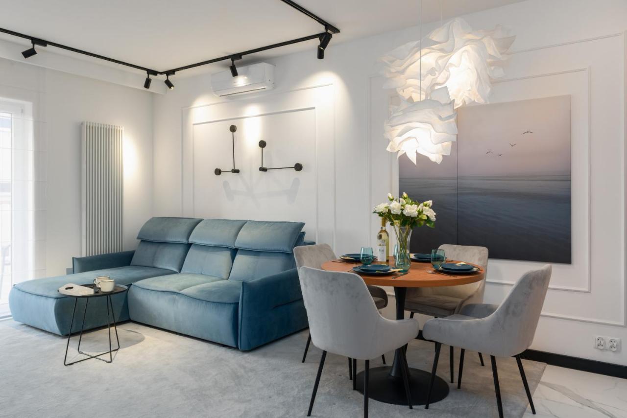 Wilczak Apartment With Free Garage Poznan By Noclegi Renters エクステリア 写真