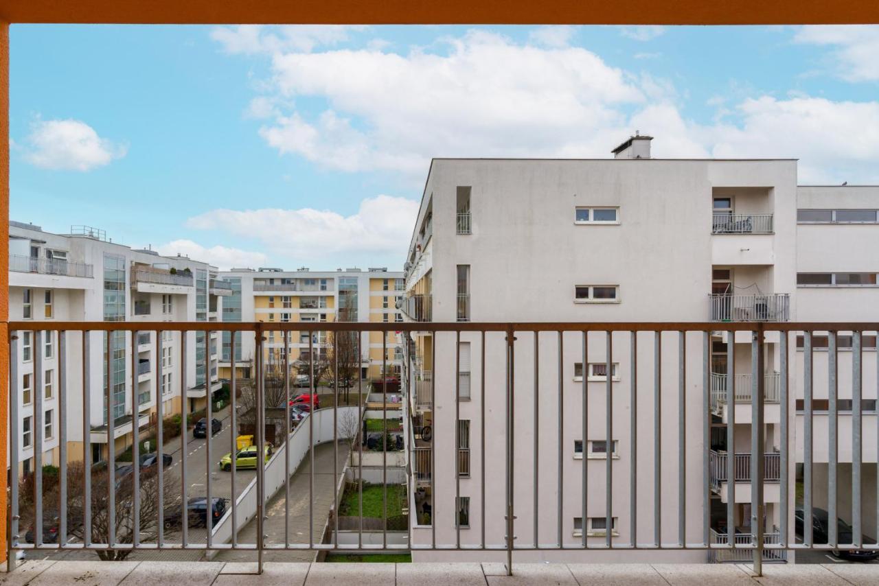 Wilczak Apartment With Free Garage Poznan By Noclegi Renters エクステリア 写真